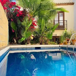 https://hostal-lorca.hotelsinnerja.org
